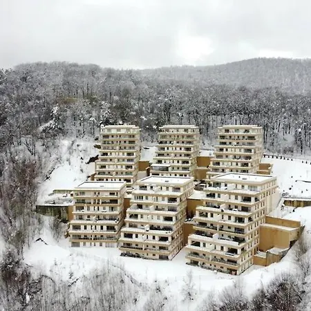 Studio Seasons Szálloda *