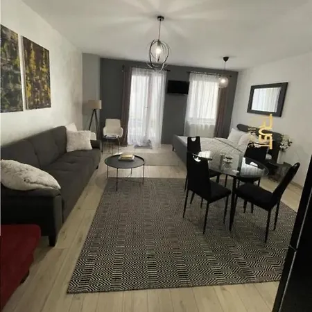 Studio Seasons Brassó