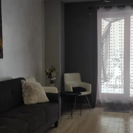 Studio Seasons Hotel