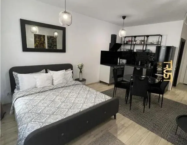 Hotel Studio Seasons *