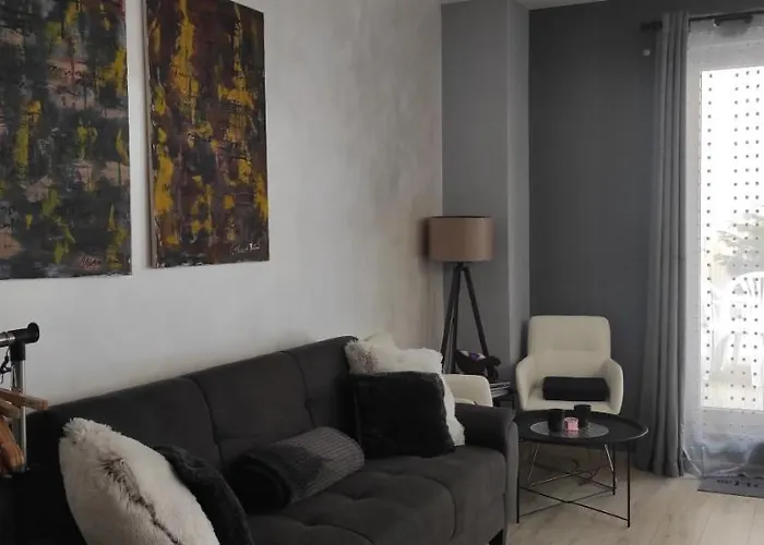 Studio Seasons Hotel *